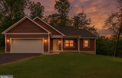 183 SILAGE LANE, BERKELEY SPRINGS, WV 25411