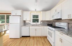 40 ROCKCREST Drive, Cranston, RI 02920