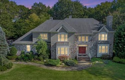 26 Bruns Road, Allenhurst, NJ 07711