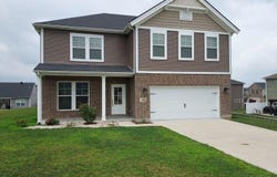 1406 N Hunters Crossing Pass, Huntingburg, IN 47542