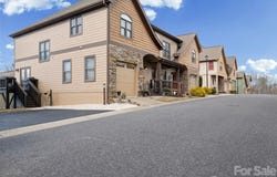 21 Jeff Drive, Asheville, NC 28806