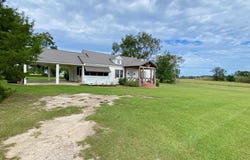 1088 Tippettville, Pineview, GA 31071