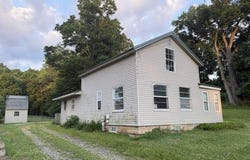 2203 Cooper Street, Jackson, MI 49201