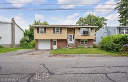 250 Hillcrest Avenue, Schenectady, NY 12304