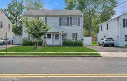 34-1 Green Grove Avenue, Keyport, NJ 07735