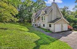 476 Bernadine Drive, Stroudsburg, PA 18360
