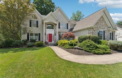 915 Cimarron Oval, Aurora, OH 44202