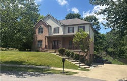 91 Celtic Ash Ct, Cranberry Twp, PA 16066
