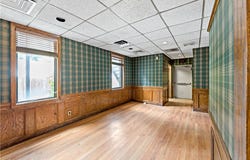 928 Mclaughlin Run Rd, Bridgeville, PA 15017