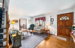 2512 Summit Ter, Linden City, NJ 07036-4932
