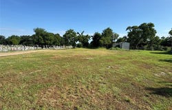 203 Oak Street, Honey Grove, TX 75446