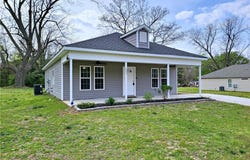 1111 Barden Street, Clinton, NC 28328