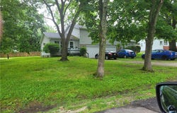 827 Randall Drive, Kent, OH 44240