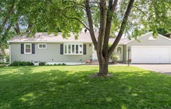 1284 Lealand Road E, Maplewood, MN 55109