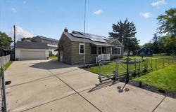 7866 Miami Avenue, Monroe, MI 48161