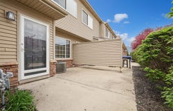 8610 Ep True Parkway unit: 13009, West Des Moines, IA 50266