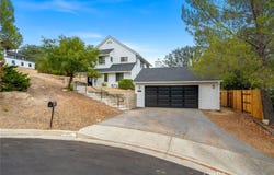 806 Grove Street, Paso Robles, CA 93446