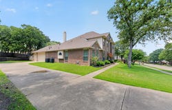 720 Big Horn Trail, Crowley, TX 76036