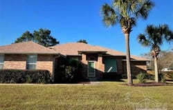 4906 Laurel Oak Dr, Pace, FL 32571