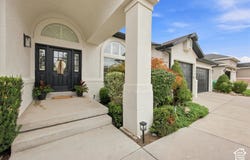 8921 S SOMERTON Cir, Sandy, UT 84093