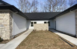 725 Violet Way, St. Joseph, MI 49085