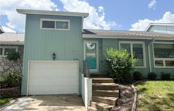 6521 W 49th Street, Mission, KS 66202