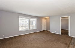 322 Mosswood Ln, IA 52246