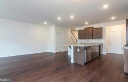 128 GOLDEN VALE Drive, ROYERSFORD, PA 19468