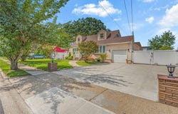 195 N Wisconsin Avenue, North Massapequa, NY 11758