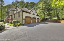 17 Ashley Drive, Holmdel, NJ 07733
