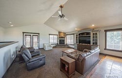 984 E Butte Road, Menan, ID 83434