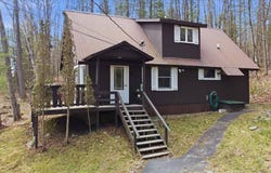 34 Park Rd, Johnsburg, NY 12843