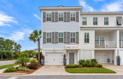 810 Kings Oak Court, Charleston, SC 29492