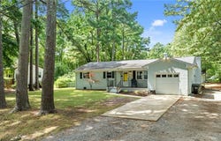 112 Lambs Creek Drive, Yorktown, VA 23693