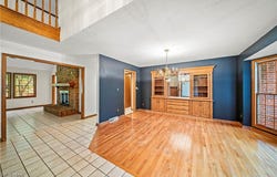 2885 Valley Road, Cuyahoga Falls, OH 44223