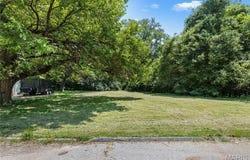 3650 Elsa Avenue, St Ann, MO 63074