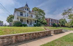 2825 Laclede Station Road, St Louis, MO 63143
