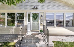 212 6th Ave N, Twin Falls, ID 83301