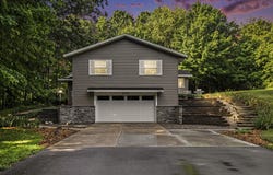 8339 Childsdale Avenue NE, Rockford, MI 49341