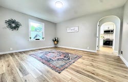 424 GOODELL Street, GREEN BAY, WI 54301
