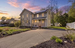 67 Milton St, Northampton, MA 01062