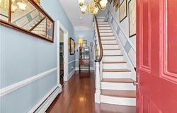 22 Greenough Place, Newport, RI 02840