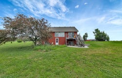 6533 12th Rd, Douglass, KS 67039