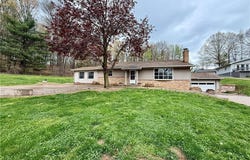 83 Oneida Trail, Malvern, OH 44644