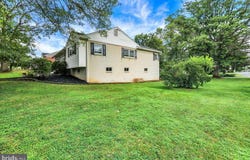 3321 WILLOW GROVE AVENUE, READING, PA 19605