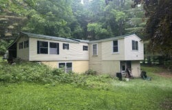 489 Lovejoy Pond Road, Fayette, ME 04349