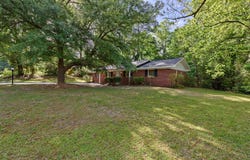 139 Merrydell Dr, Ozark, AL 36360