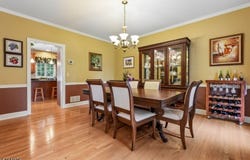17 Burniston Ct, Hillsborough Twp., NJ 08844-2334