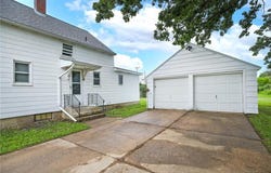913 12th Avenue SE, Austin, MN 55912