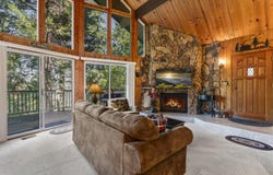 580 Arrowhead Villa Road, Lake Arrowhead, CA 92352